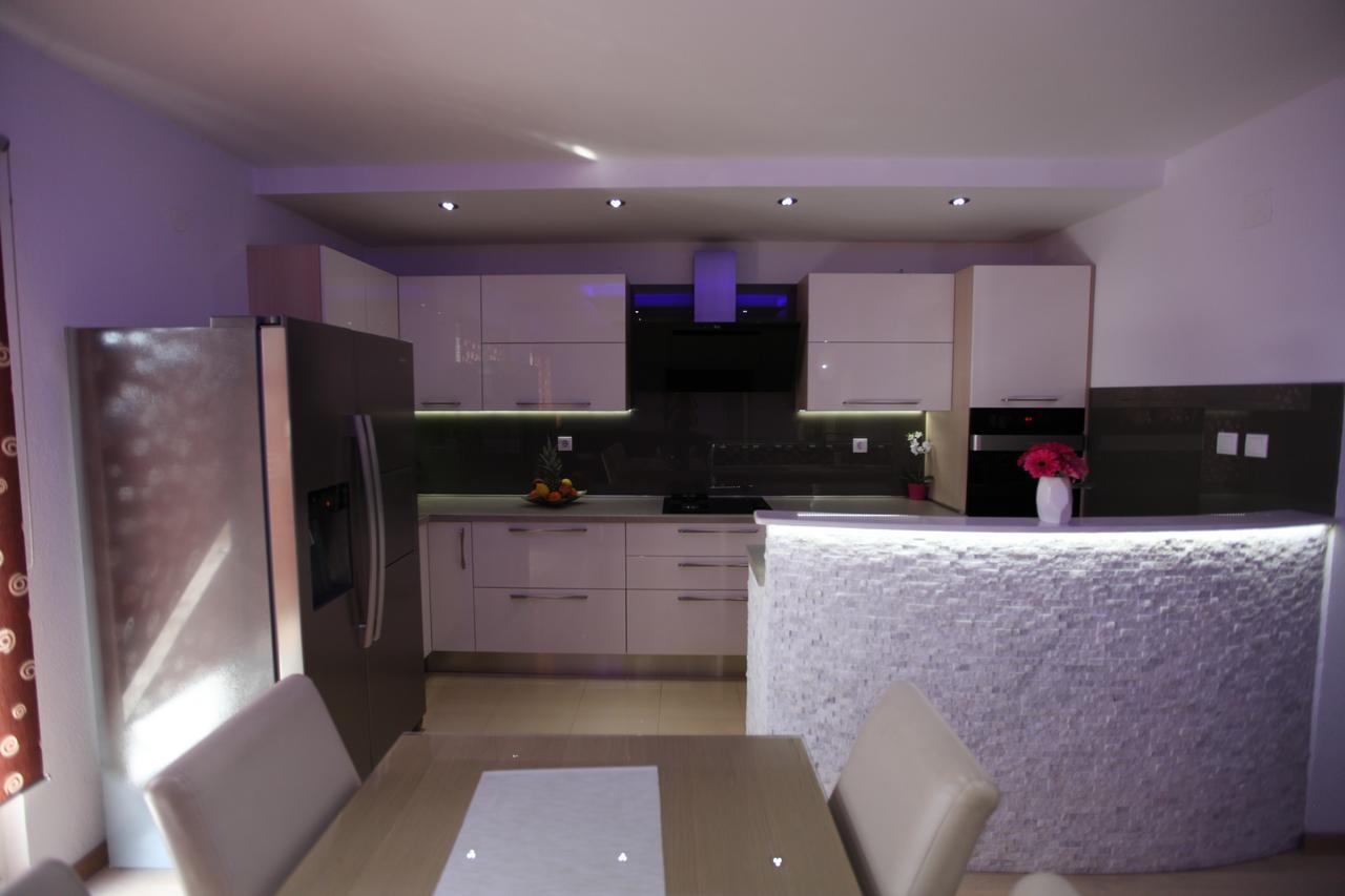 Apartament Ana & Marija Kaštela Zewnętrze zdjęcie